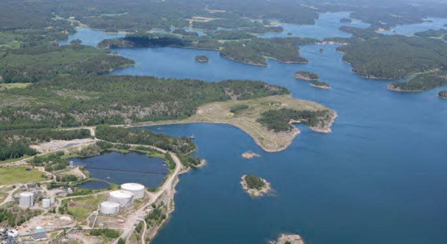 Flygbild över Norvikudden innan Stockholm Norvik Hamn byggts