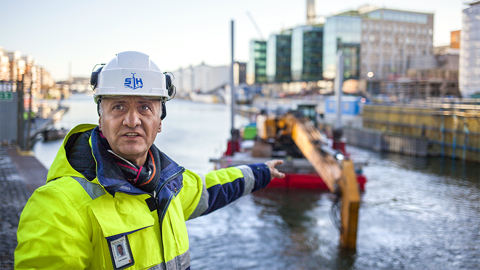 Nader vid projektet i Hammarbyslussen