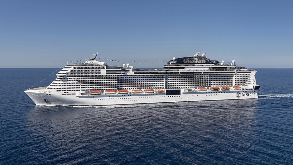 MSC Meraviglia ute till havs