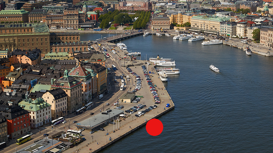 Flygbild av Skeppsbron och Gamla stan