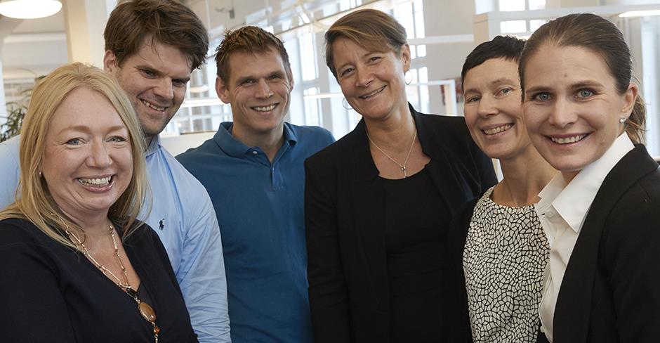 Sex av Stockholms Hamnars medarbetare på kontoret