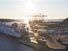 Stockholm Norvik Hamn i vackert motljus